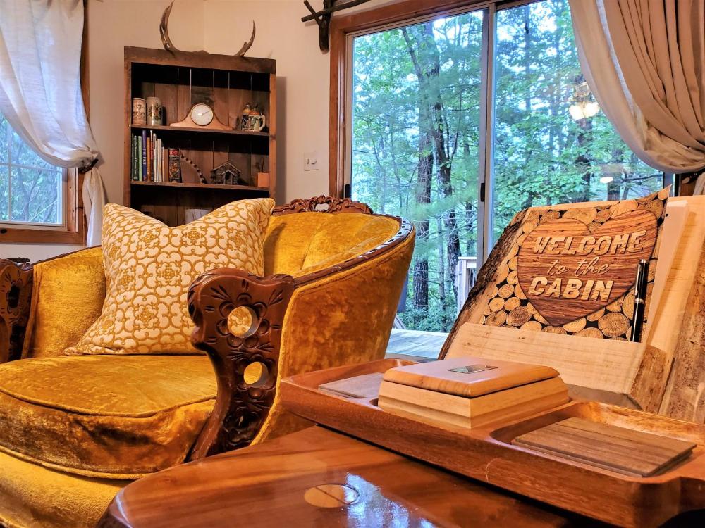 Ridge Retreat at Hearthstone Cabins and Camping - Pet Friendly